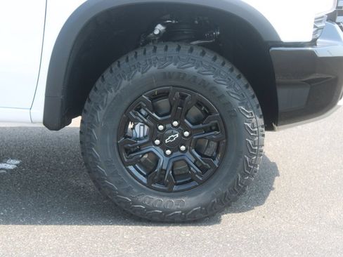 New 2026 Chevrolet Silverado 1500 ZR2 AWD/4WD image 12
