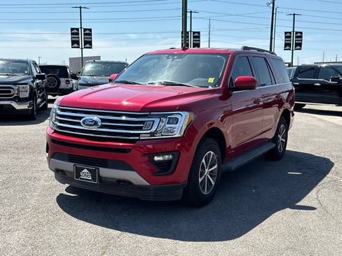 Used 2021 Ford Expedition XLT AWD/4WD image 9