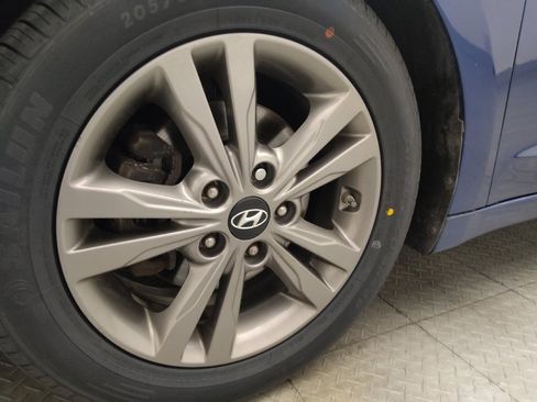 Used 2017 Hyundai Elantra SE FWD image 31