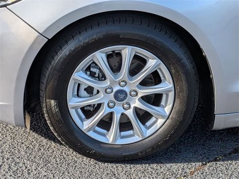 Used 2020 Ford Fusion Titanium image 10