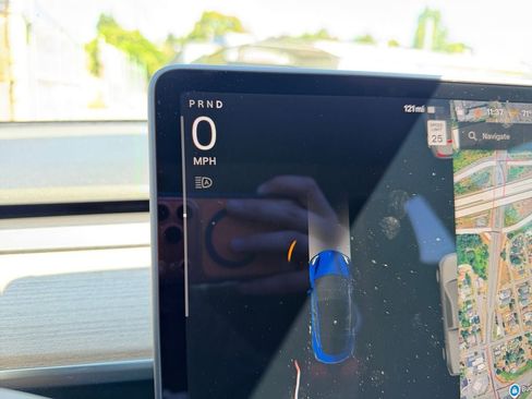Used 2021 Tesla Model 3 Performance AWD/4WD image 14