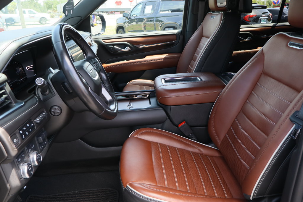 Certified 2023 GMC Yukon Denali Ultimate AWD/4WD image 24