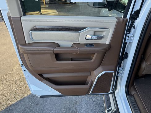 Used 2021 RAM 2500 Laramie image 31