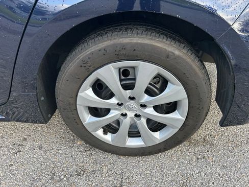 Used 2023 Toyota Corolla LE image 9