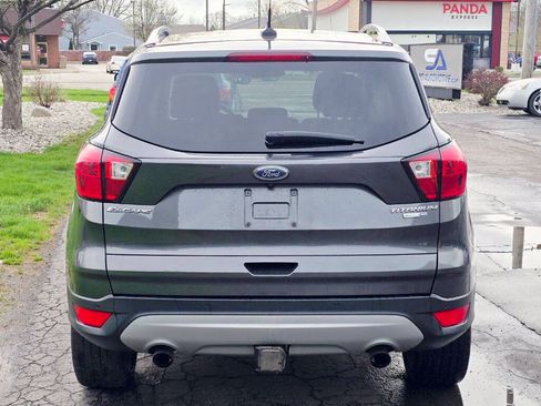 Used 2019 Ford Escape Titanium AWD/4WD image 5