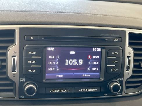 Used 2018 Kia Sportage LX image 16