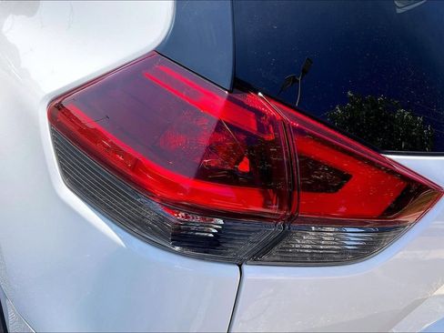 Used 2020 Nissan Rogue S w/ Special Edition Package AWD/4WD image 33