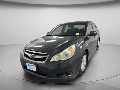 Used 2011 Subaru Legacy 2.5i Premium AWD/4WD image 4
