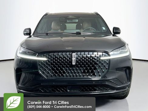 Used 2025 Lincoln Aviator Reserve w/ Equipment Group 201A AWD/4WD image 4