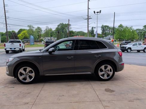 Used 2023 Audi Q5 2.0T Premium Plus w/ Premium Plus Package AWD/4WD image 6