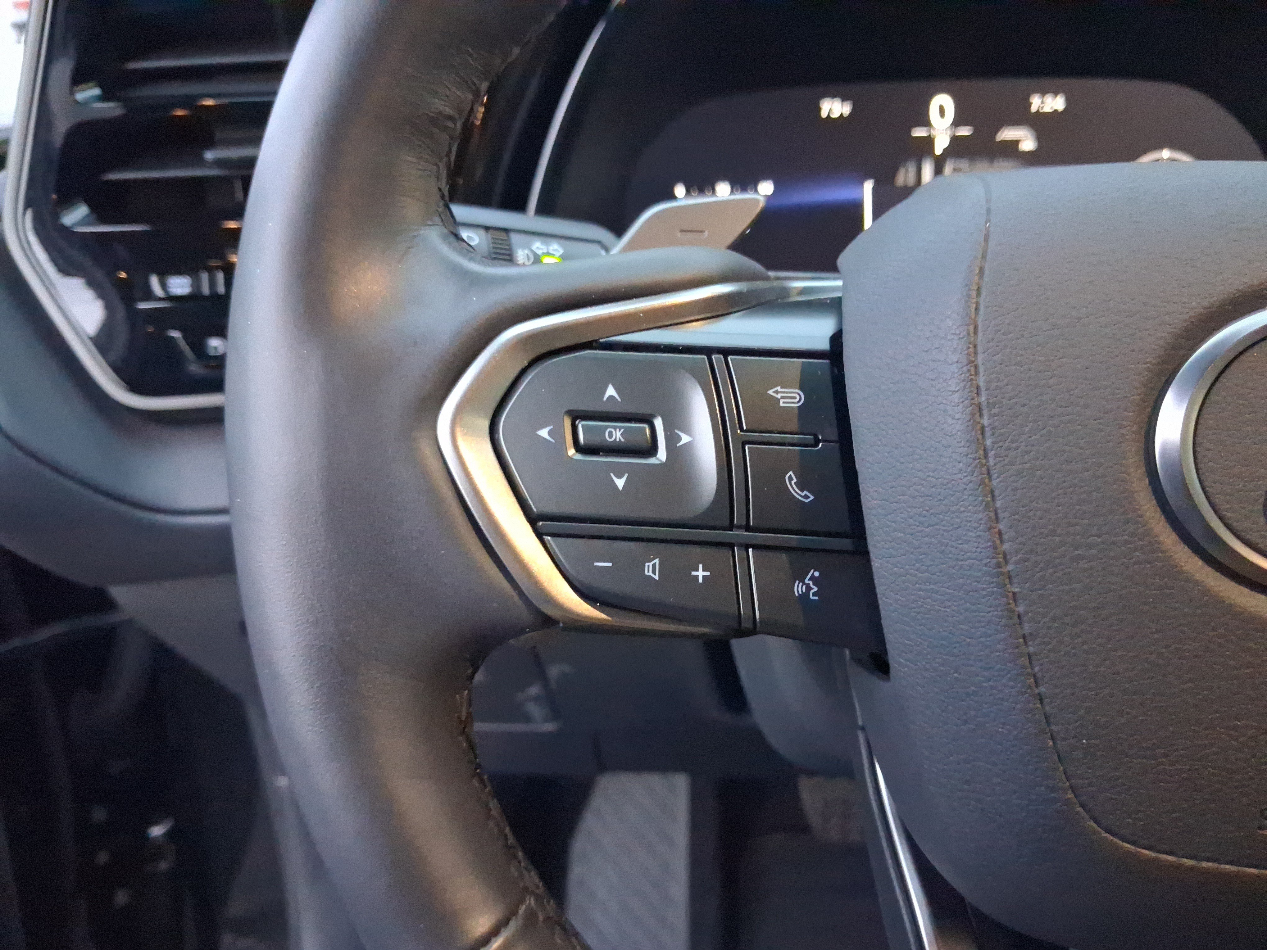 Used 2026 Lexus TX 350 FWD w/ Convenience Package image 15