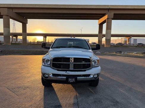 Used 2008 Dodge Ram 2500 Truck SXT image 2