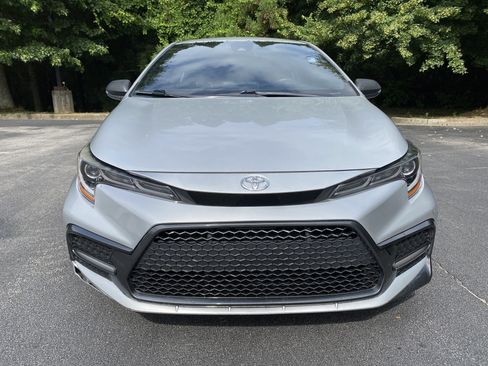 Used 2021 Toyota Corolla SE FWD image 3