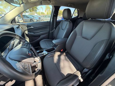 Used 2025 Buick Encore GX Preferred AWD/4WD image 28