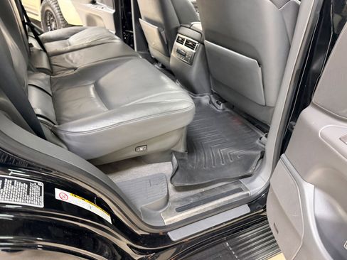 Used 2010 Lexus LX 570 4WD image 24