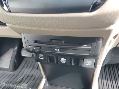 Used 2023 Honda Odyssey Elite image 26