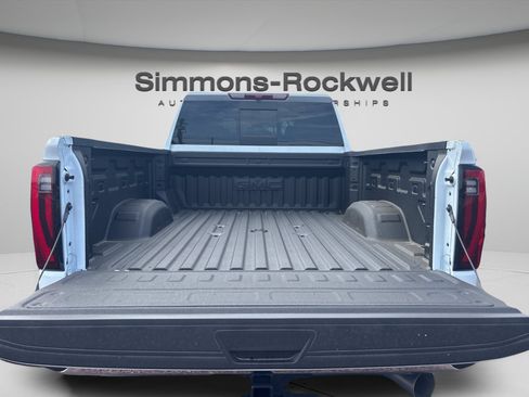 New 2026 GMC Sierra 2500 SLT w/ Max Trailering Package AWD/4WD image 8