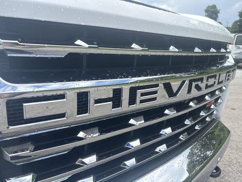 Used 2022 Chevrolet Silverado 2500 LTZ w/ LTZ Convenience Package AWD/4WD image 30