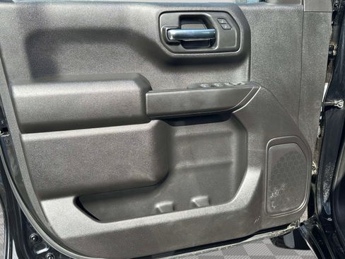 Used 2022 Chevrolet Silverado 1500 Custom Trail Boss AWD/4WD image 20