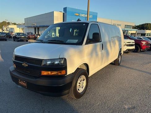 New 2025 Chevrolet Express 3500 Extended w/ Driver Convenience Package image 3