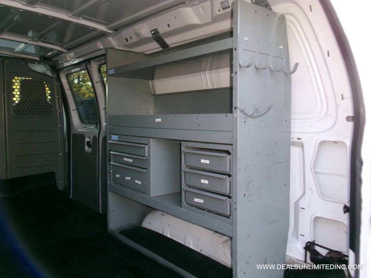 Used 2014 Ford E-250 and Econoline 250 w/ Power Group RWD image 16