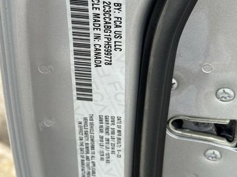 Used 2023 Chrysler 300 S image 28