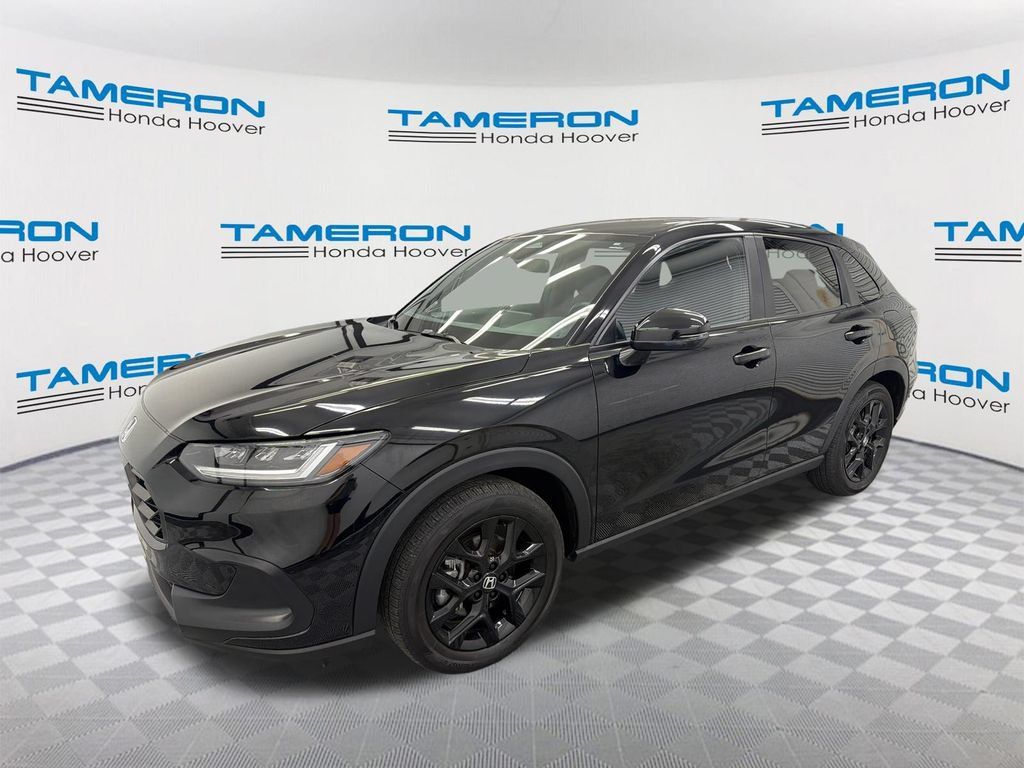 Used 2024 Honda HR-V Sport image 1