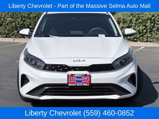 Used 2023 Kia Forte LXS FWD image 3