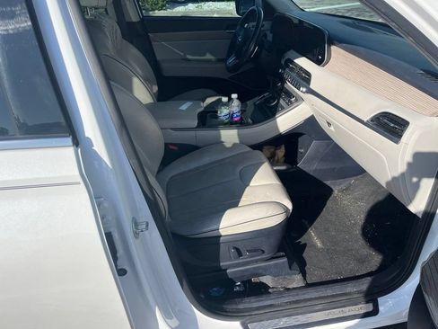 Used 2021 Hyundai Palisade Limited FWD image 6