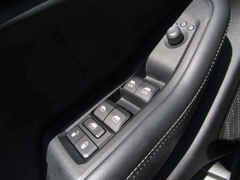 Used 2023 Jeep Grand Cherokee L Laredo RWD image 22