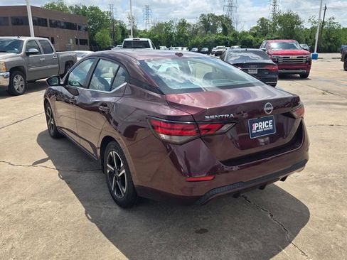 Used 2024 Nissan Sentra SV image 7