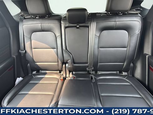 Used 2023 Ford Escape Platinum AWD/4WD image 31
