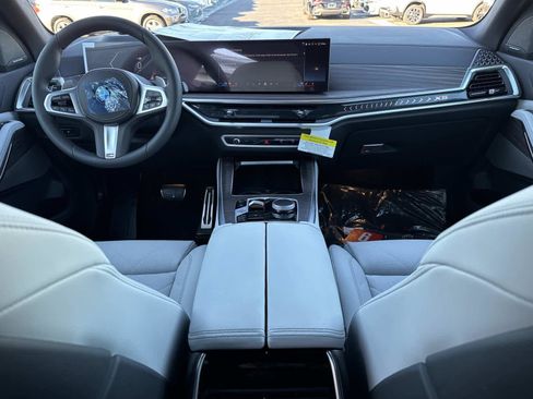 New 2026 BMW X5 xDrive40i w/ M Sport Package image 16