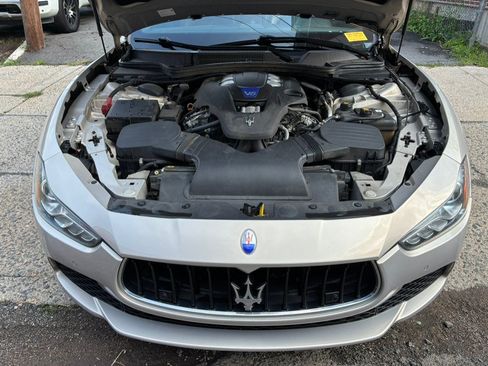 Used 2015 Maserati Ghibli S Q4 AWD/4WD image 18