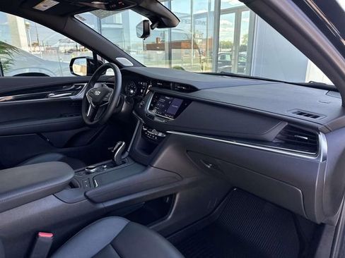 Certified 2025 Cadillac XT5 Premium Luxury w/ Technology Package AWD/4WD image 55