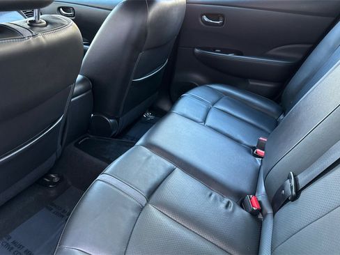 Used 2019 Nissan Leaf SL w/ SL Technology Package image 12