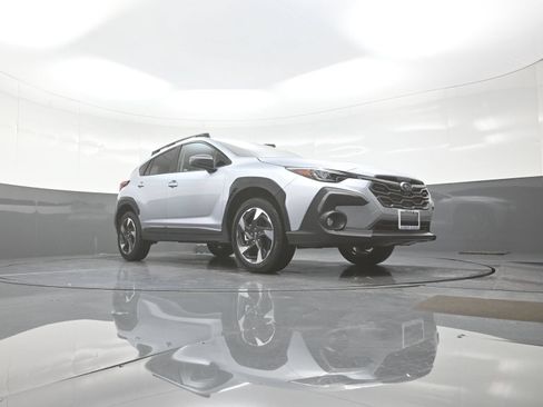 Used 2025 Subaru Crosstrek 2.5i Limited w/ Popular Package #3A AWD/4WD image 9
