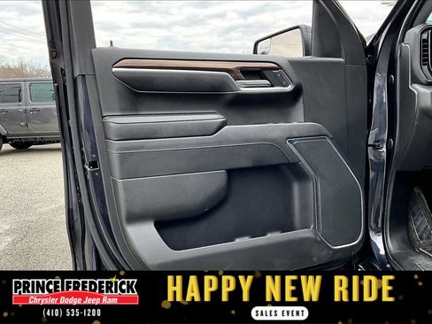 Used 2023 Chevrolet Silverado 1500 LT image 19