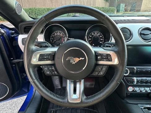 Used 2015 Ford Mustang Premium image 24