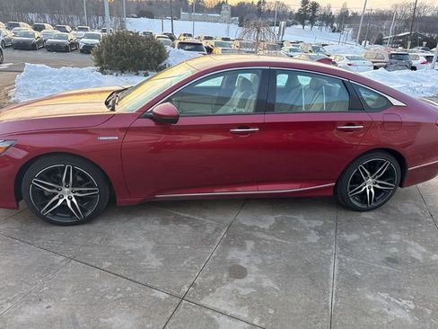 Used 2021 Honda Accord Touring image 4