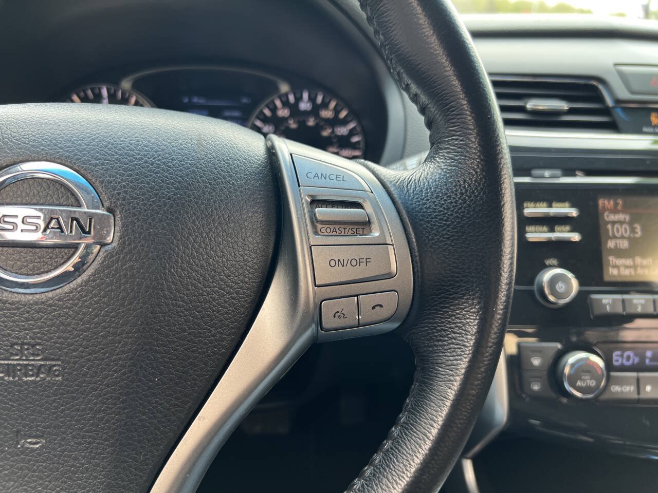Used 2014 Nissan Altima 2.5 SV FWD image 22
