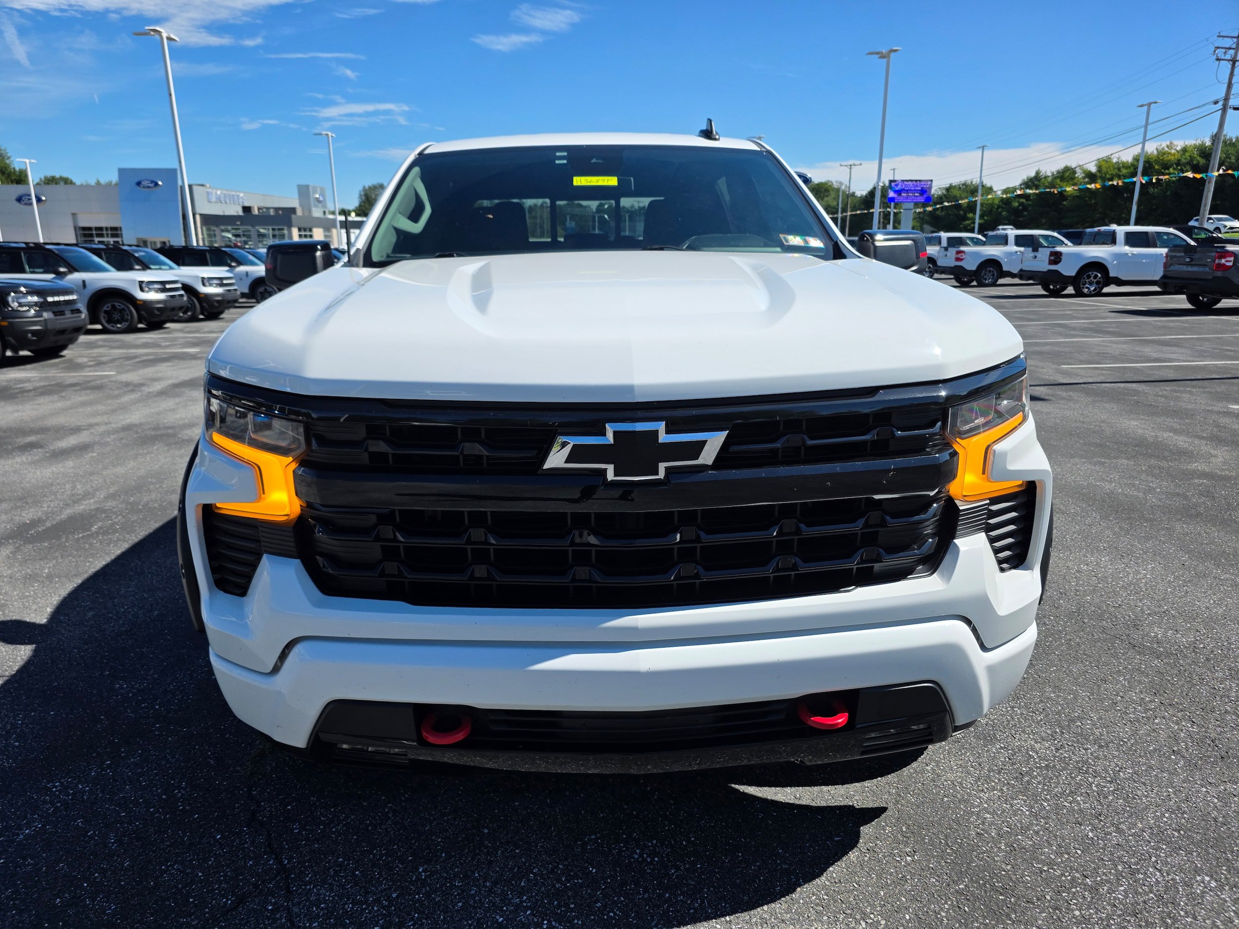 Used 2022 Chevrolet Silverado 1500 RST w/ Redline Edition AWD/4WD image 8