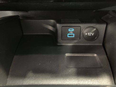 Used 2022 Ford Escape SE w/ Convenience Package image 16