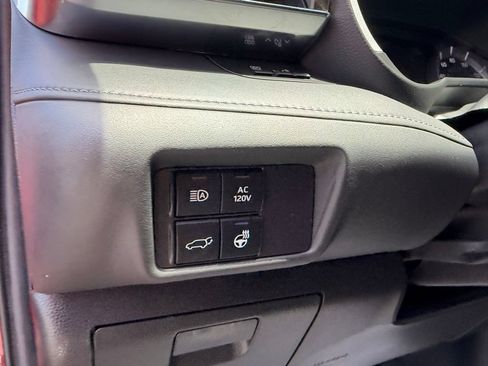 Used 2022 Toyota Highlander Limited AWD/4WD image 28