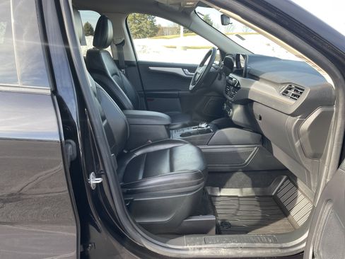 Used 2020 Ford Escape SEL image 25