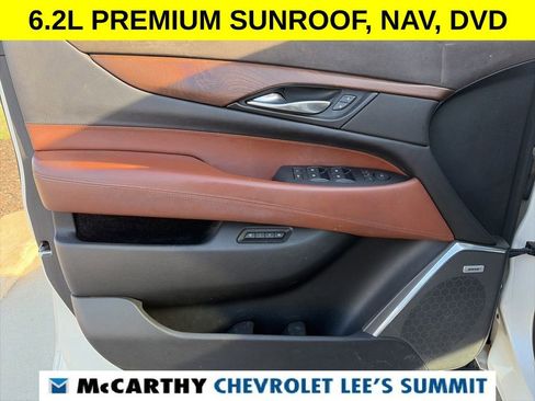 Used 2015 Cadillac Escalade ESV Premium image 59