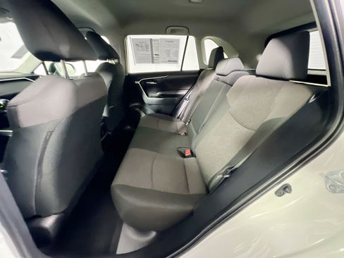 Used 2024 Toyota RAV4 XLE image 28