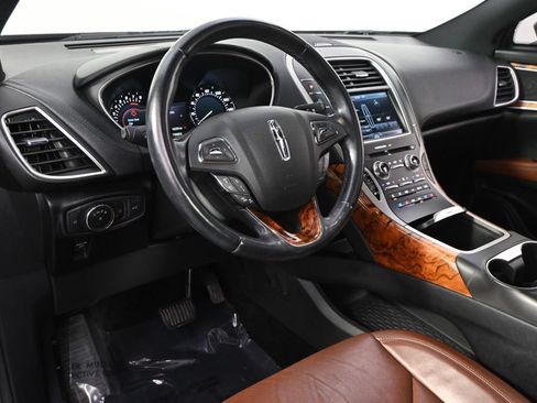 Used 2016 Lincoln MKX Reserve w/ Driver Assistance Package AWD/4WD image 12
