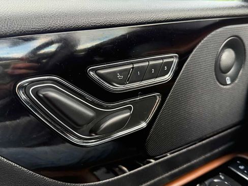 Used 2020 Lincoln Aviator Reserve AWD/4WD image 18