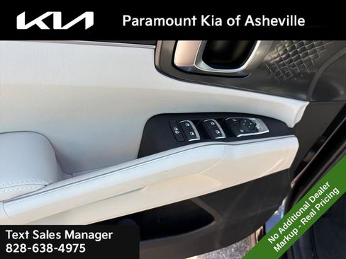 New 2026 Kia Sorento S FWD image 25
